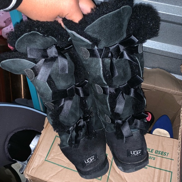 UGG Shoes - Black Bailey bows UGG Shoes - Black Bailey bows
